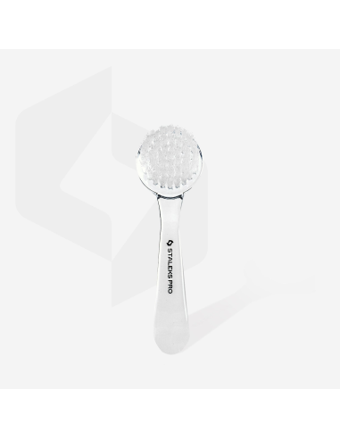 Brosse manucure pour nettoyer les...
